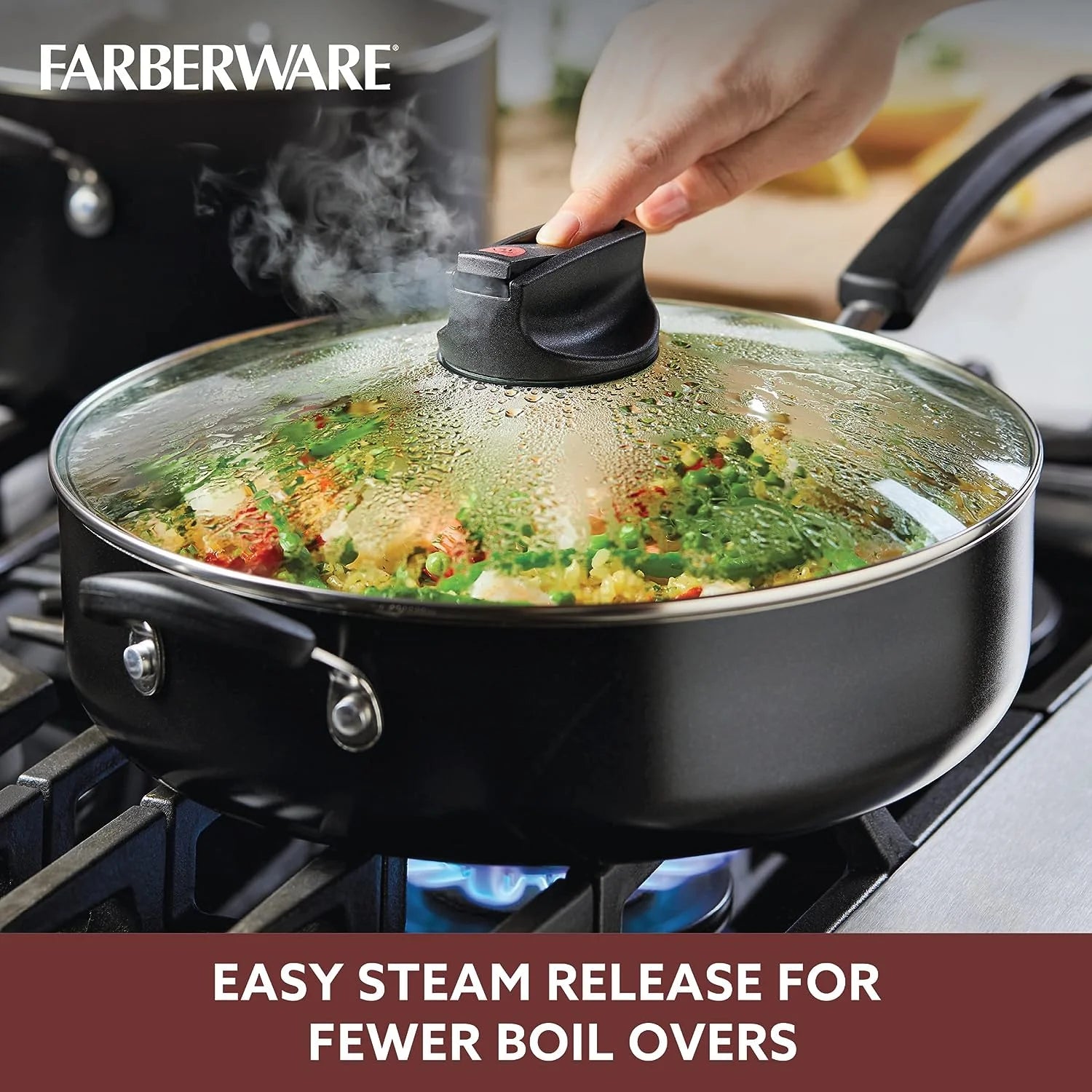 Black 6 Quart Nonstick Saute Pan with Lid R59450