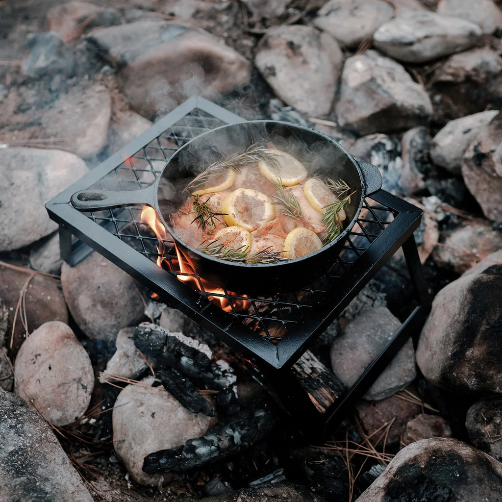 Heavy-Duty Camp Grill P484