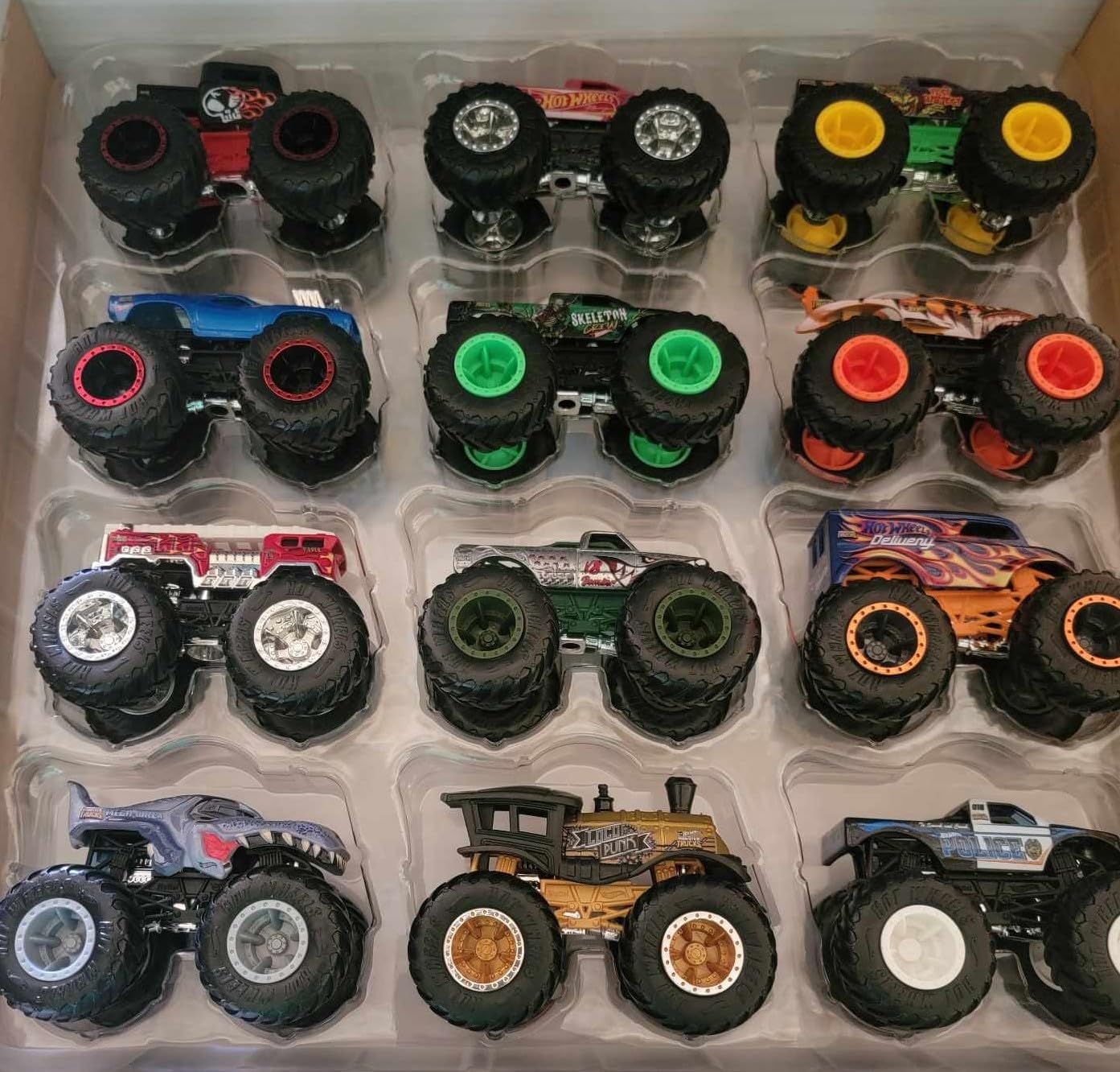 12-Pack Diecast Car E773173