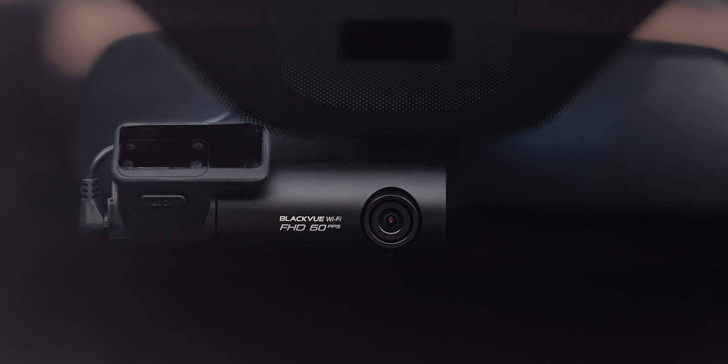 Full HD Wi-Fi Dashcam with 32GB microSD Card B612