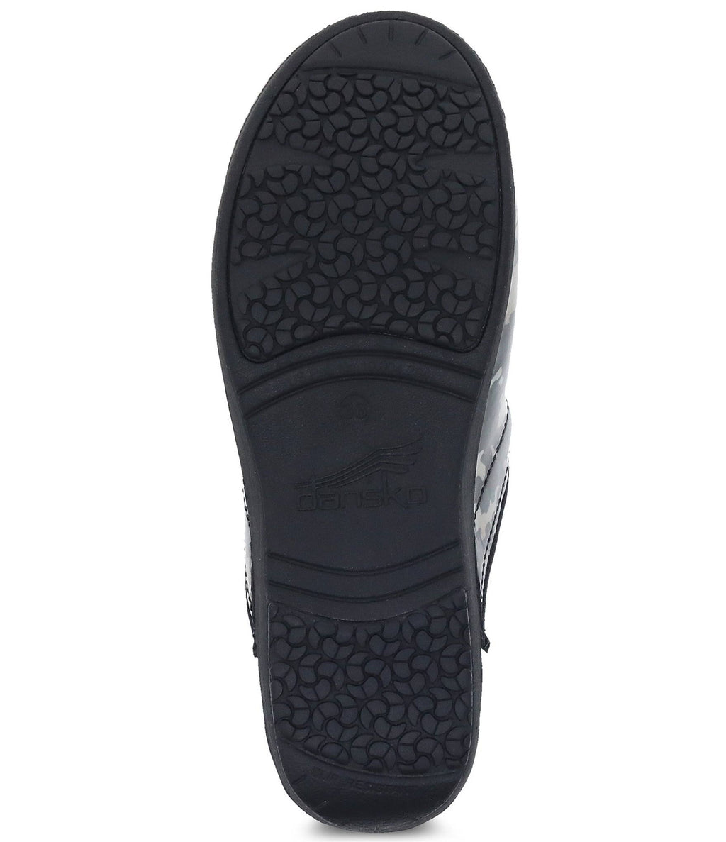 Camo Patent Clog G534