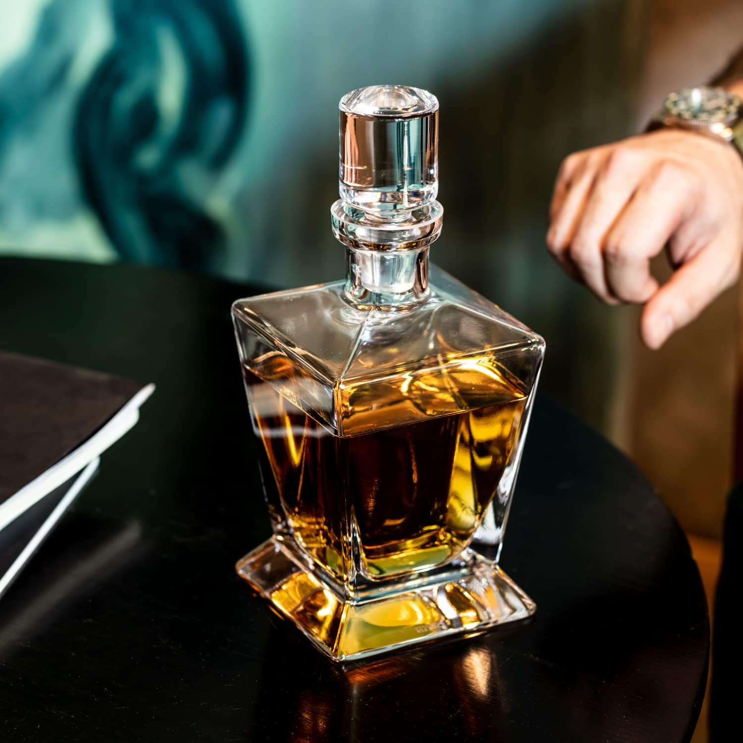 Whiskey Decanter Carafe with Stopper 25.4 oz B3265