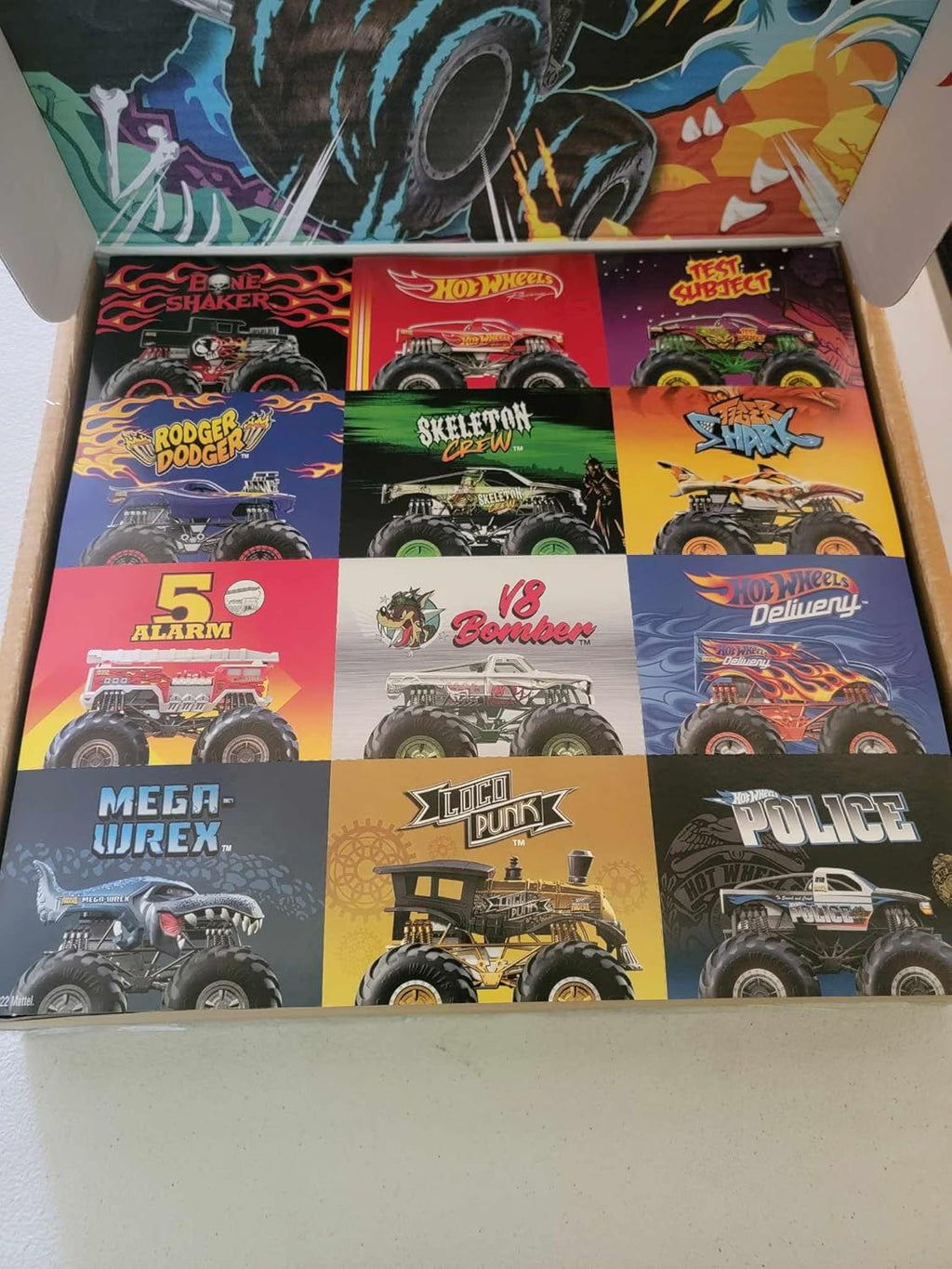 12-Pack Diecast Car E773173