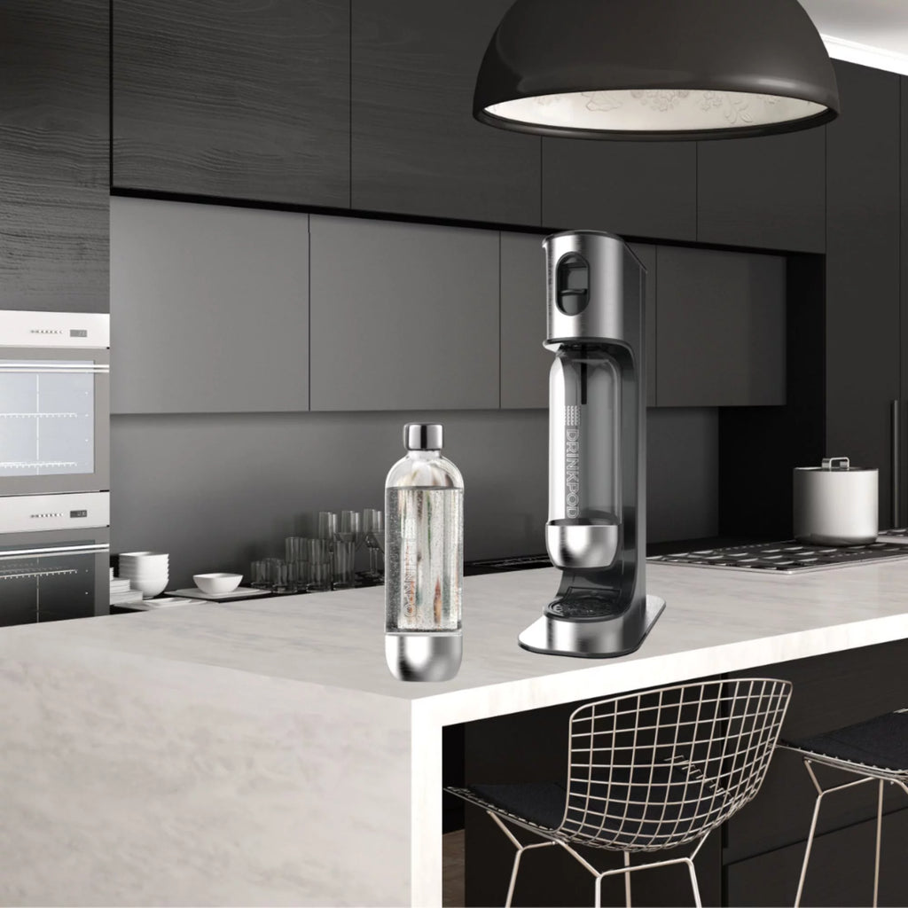 Stainless Steel Sparkling Water Machine with 1 CO2 Cylinder and 3 Bottles C552251