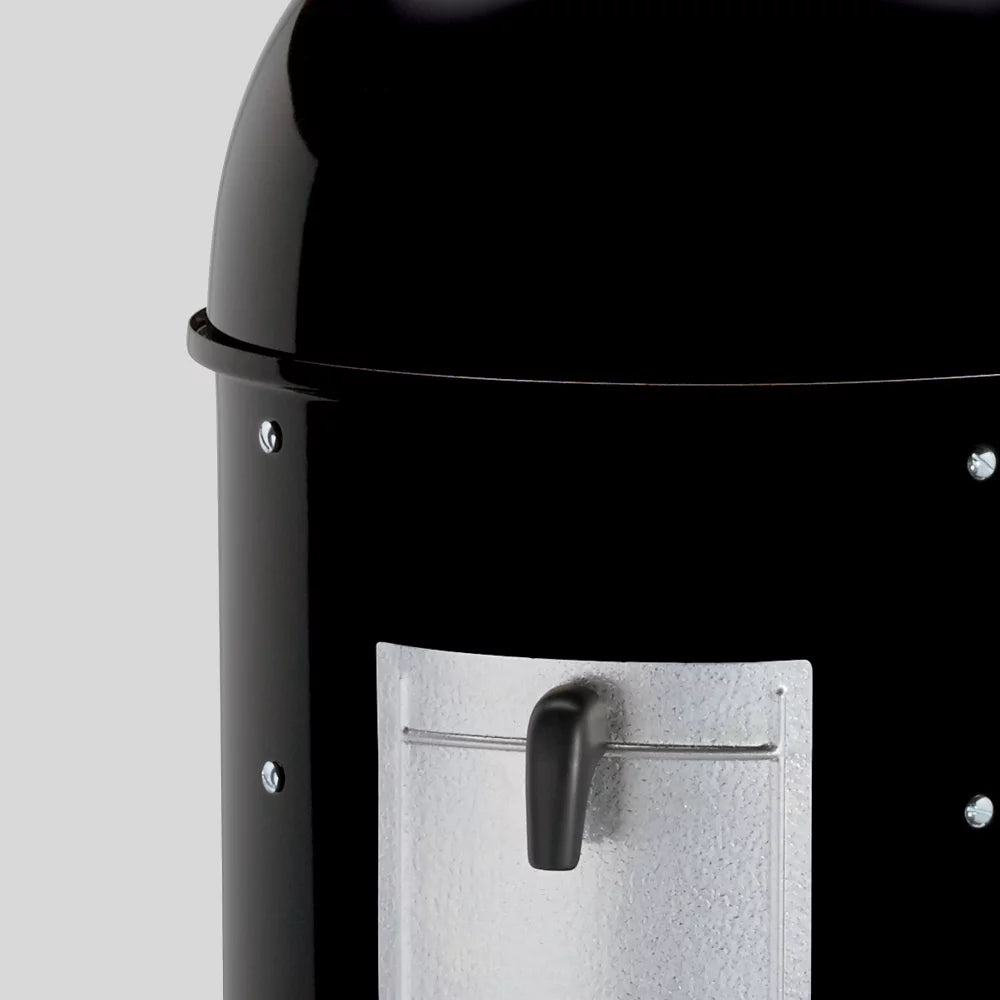 18 Smokey Mountain Cooker Smoker G17133