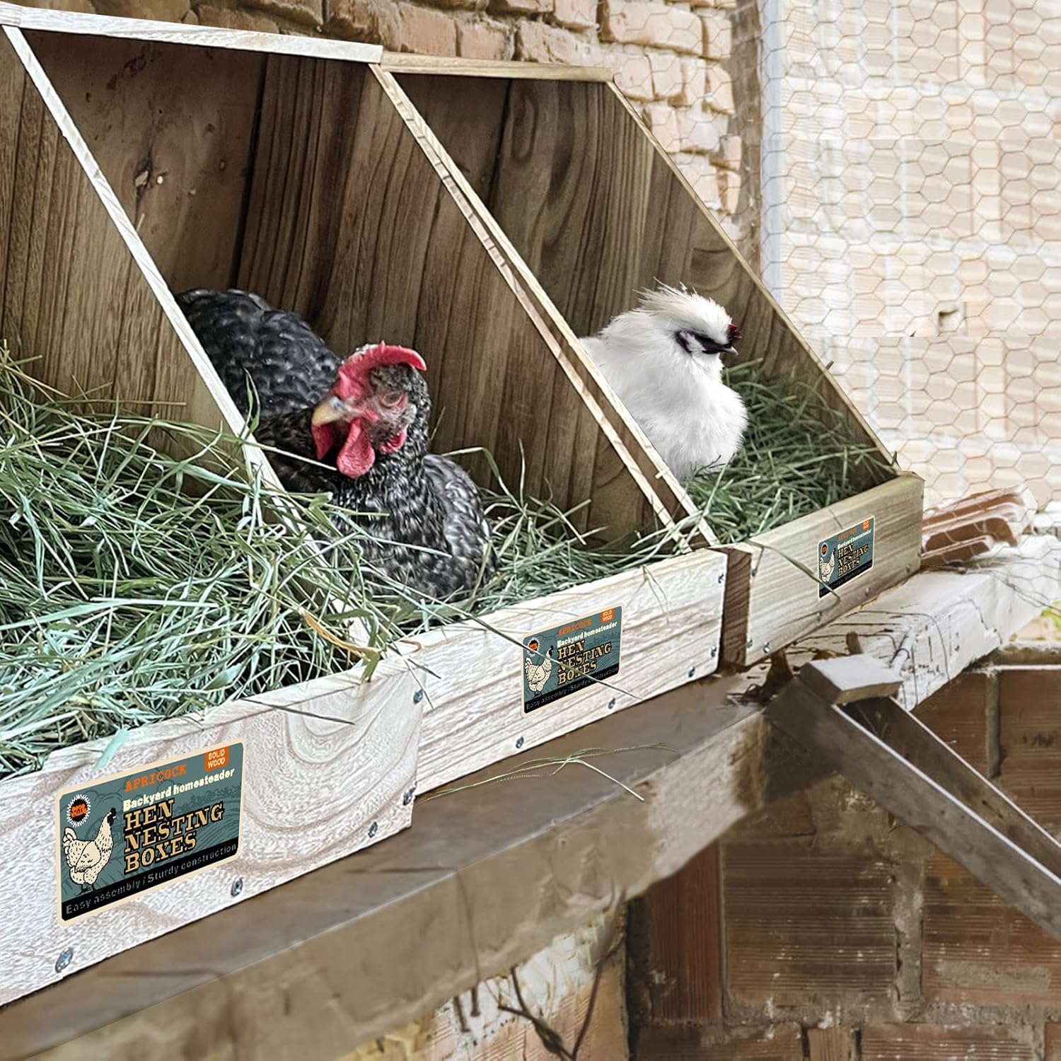 Single Compartment Wood Nesting Box (1 Pack) F10739