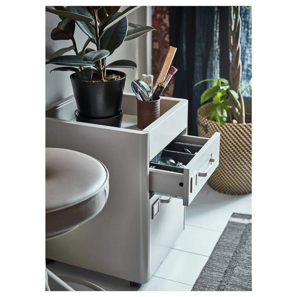 Beige Drawer Unit on Casters B713