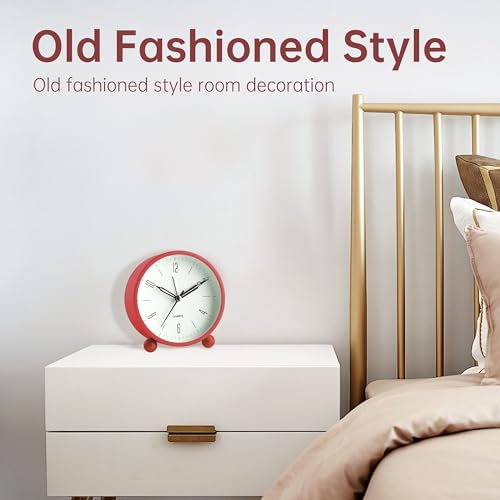 Green Analog Alarm Clock with Night Light E592442