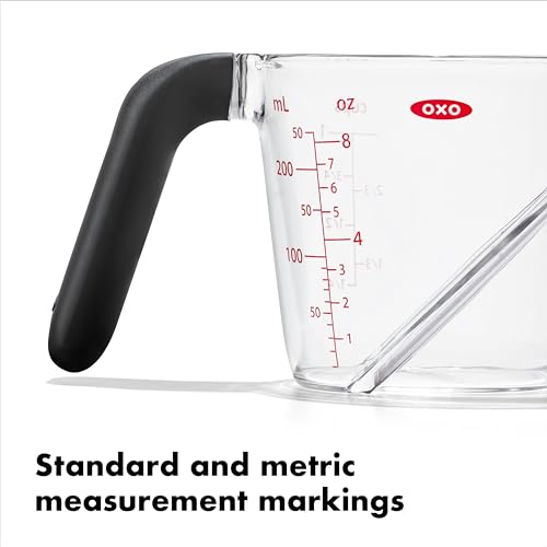 2-Cup Angled Measuring Cup E972