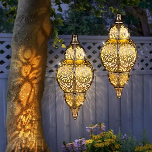 Hanging Solar Lantern Outdoor Decor, Waterproof Metal LED Lanterns W5354