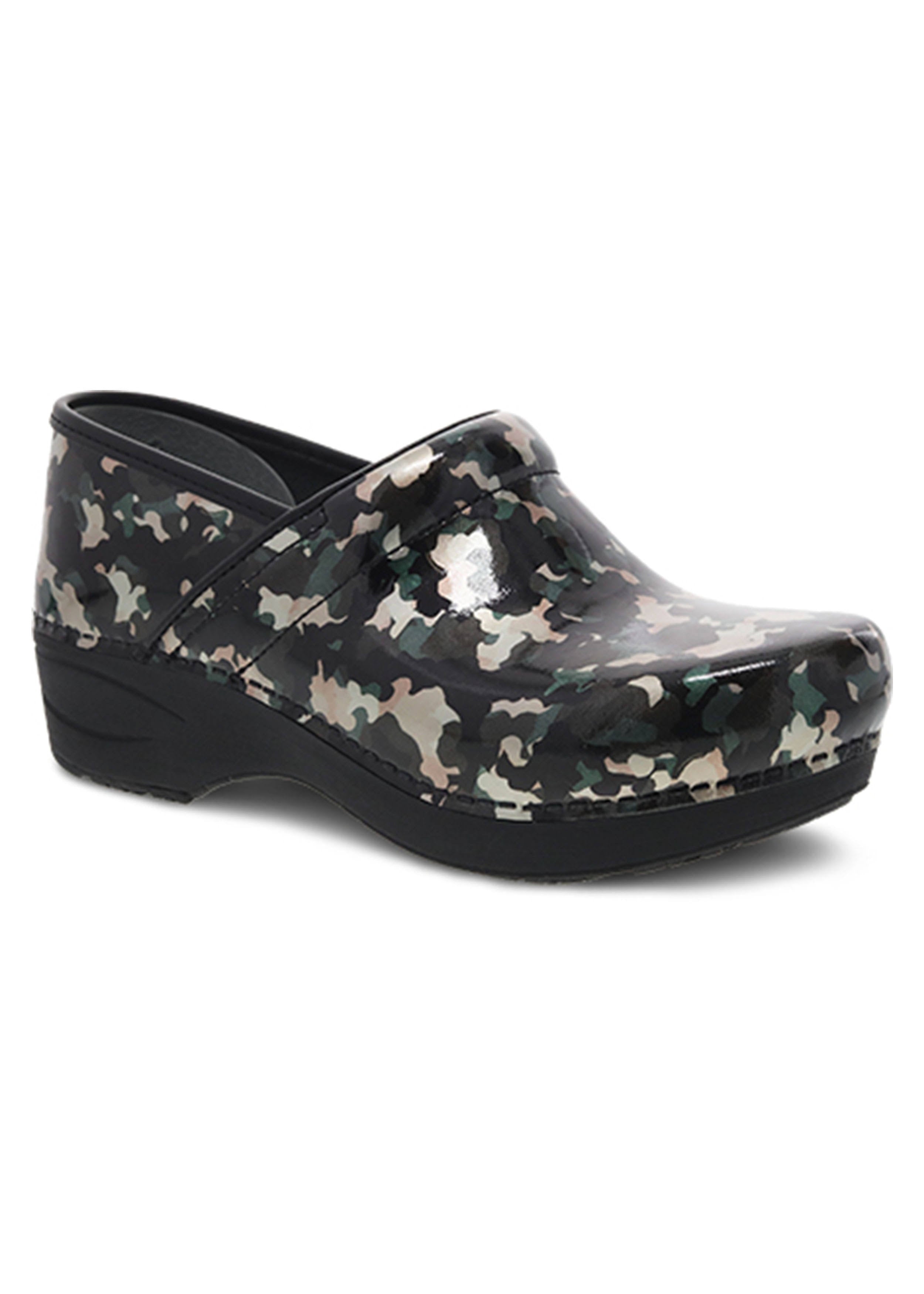Camo Patent Clog G534