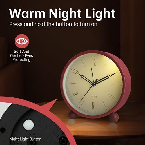 Green Analog Alarm Clock with Night Light E592442