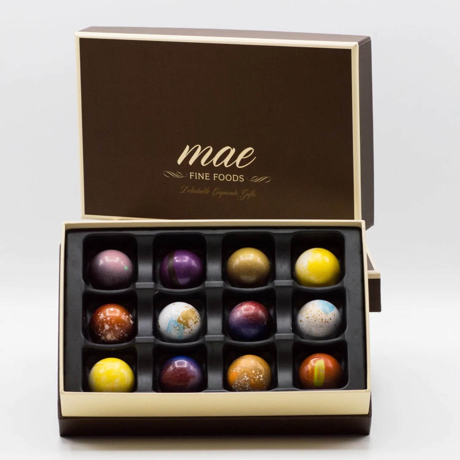 36 Classic Gourmet Chocolate Bonbons D7906