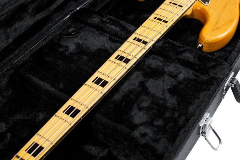 Hardshell Wood Bass Case T54547