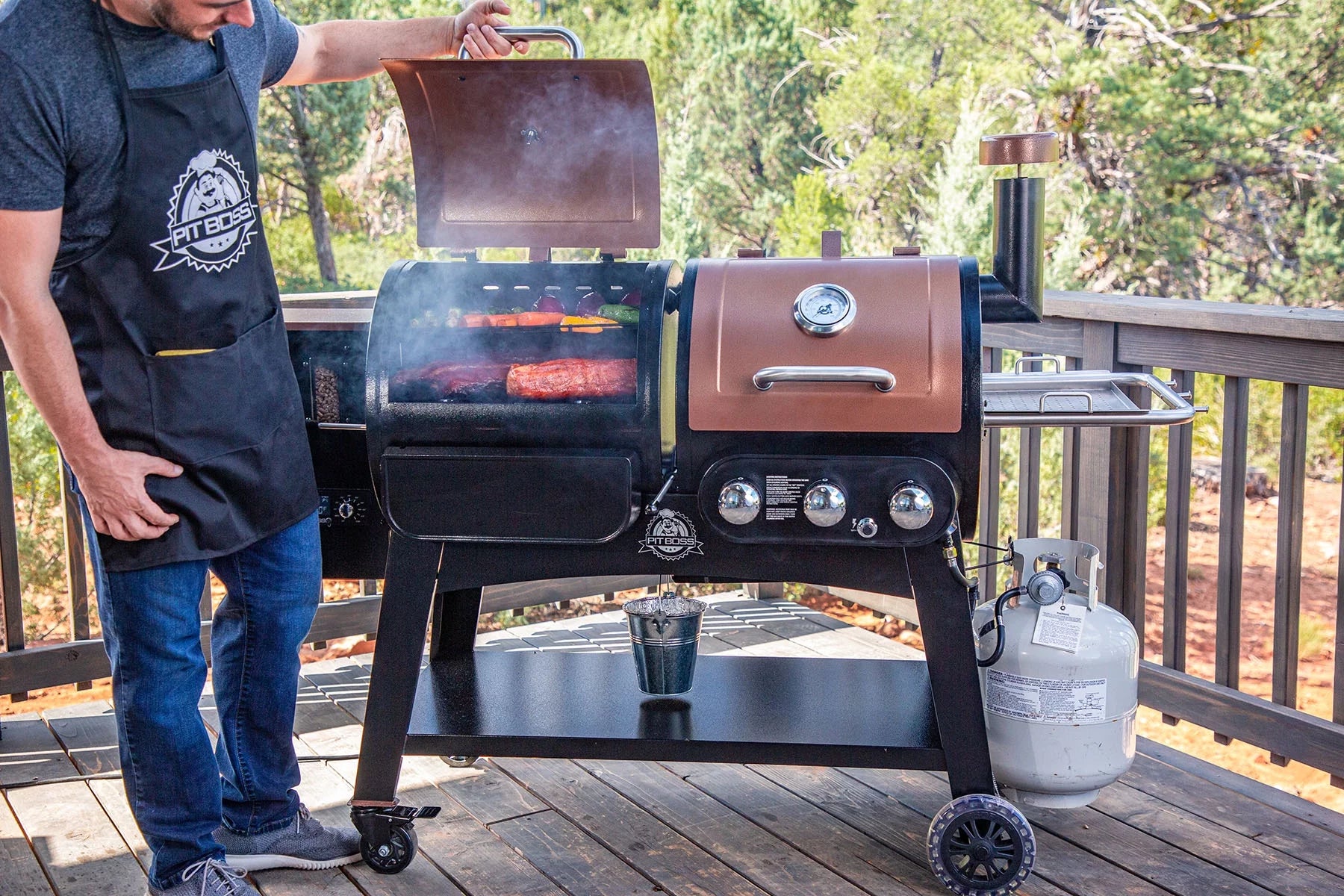 Gas/Pellet Combo Grill O8257