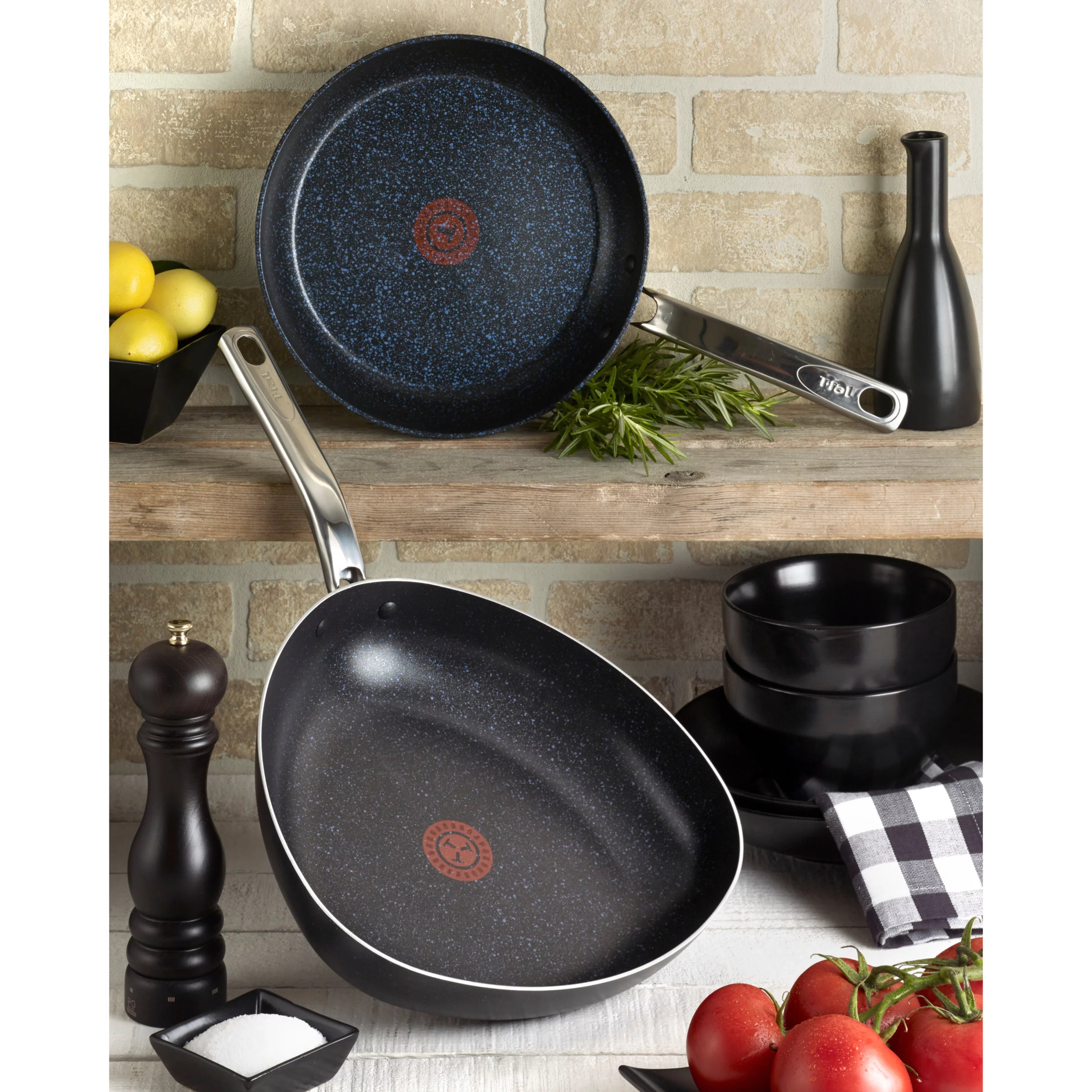 4 Quart Triangle Easy Pour Pan A37476