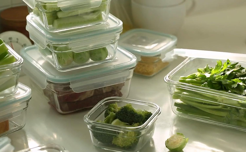 28-Piece Oven, Freezer and Microwave-Safe Stackable Glass Food Storage Container Set with Latching Lids O712