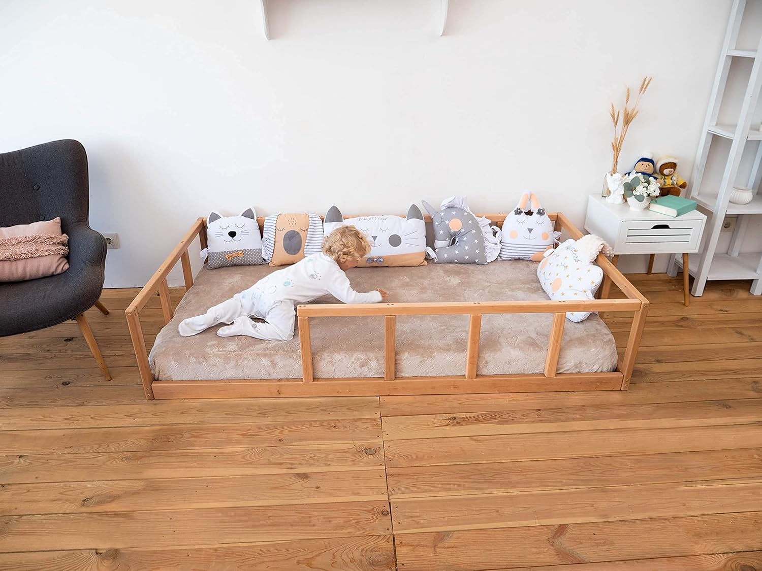 Platform Bed for Toddlers C870